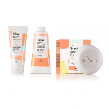 MODELO CONSULTORA NATURA Kit Tododia Macadâmia creme p corpo